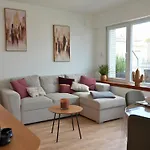 Renove Vue Lateral & Parking A Westende By La Conciergerie Middelkerke